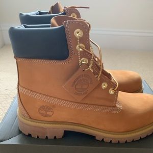 never worn Timberland boots